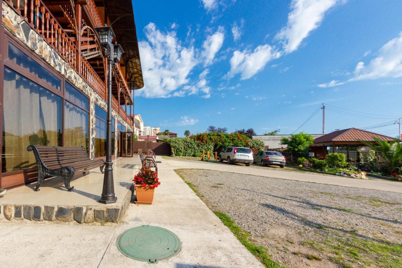 Hotel Абхазская Усадьба Gagra Exterior foto