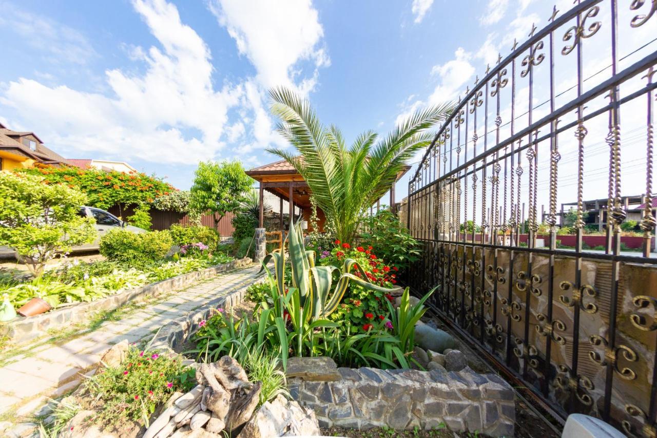 Hotel Абхазская Усадьба Gagra Exterior foto